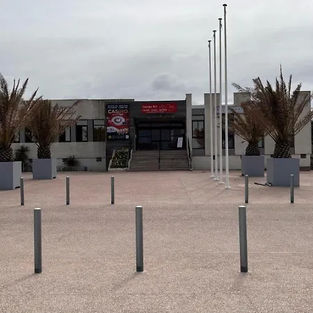 Petit Cocon Avec Terrasse A 150m De L'ocean * Soulac-sur-Mer