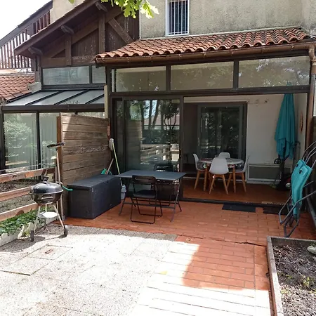 Petit Cocon Avec Terrasse A 150m De L'ocean Lejlighed Soulac-sur-Mer