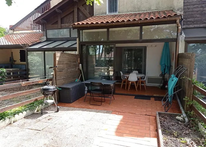 Petit Cocon Avec Terrasse A 150m De L'ocean Appartement Soulac-sur-Mer